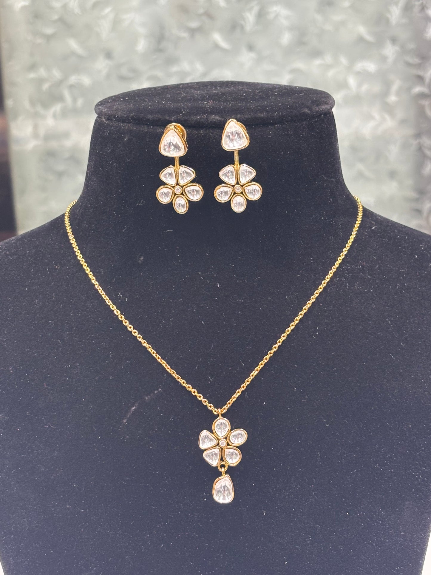 Akshara Floral Pendant