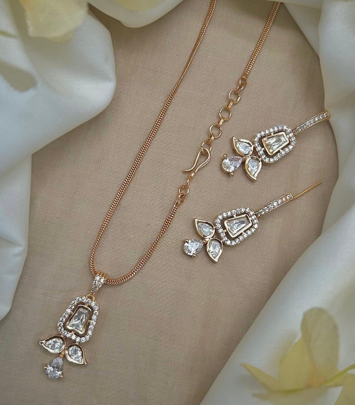 SANYA Polki Necklace