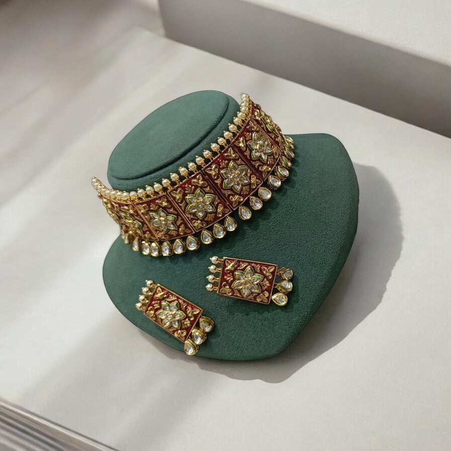 Gargi Kundan Choker