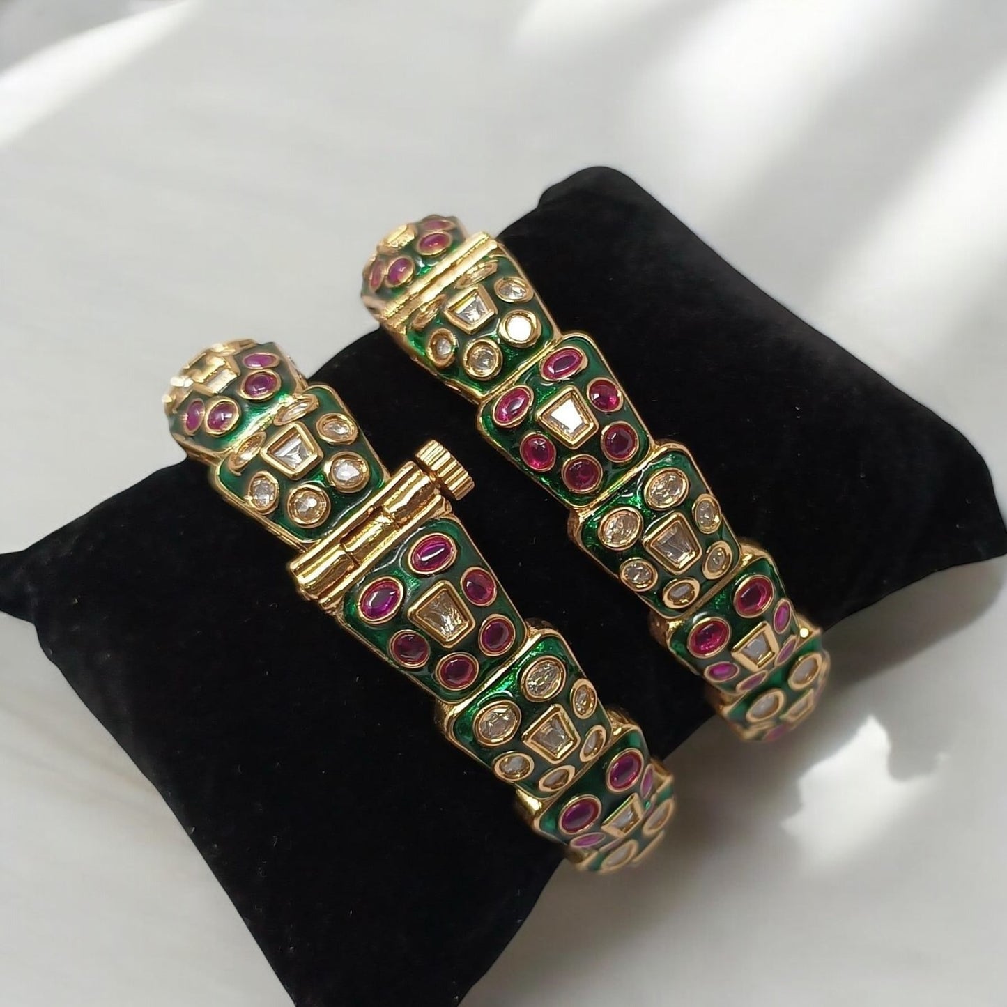 Priyanka Kundan Bangle