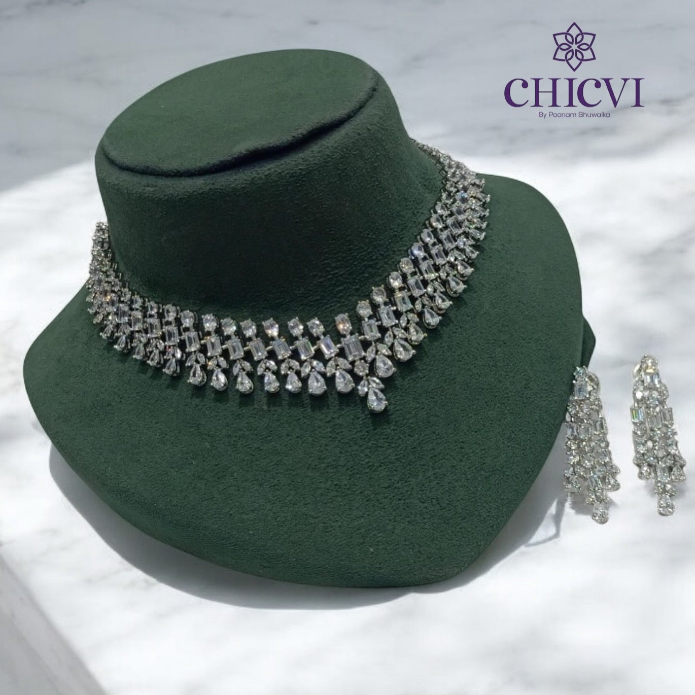 Manu Diamond Necklace