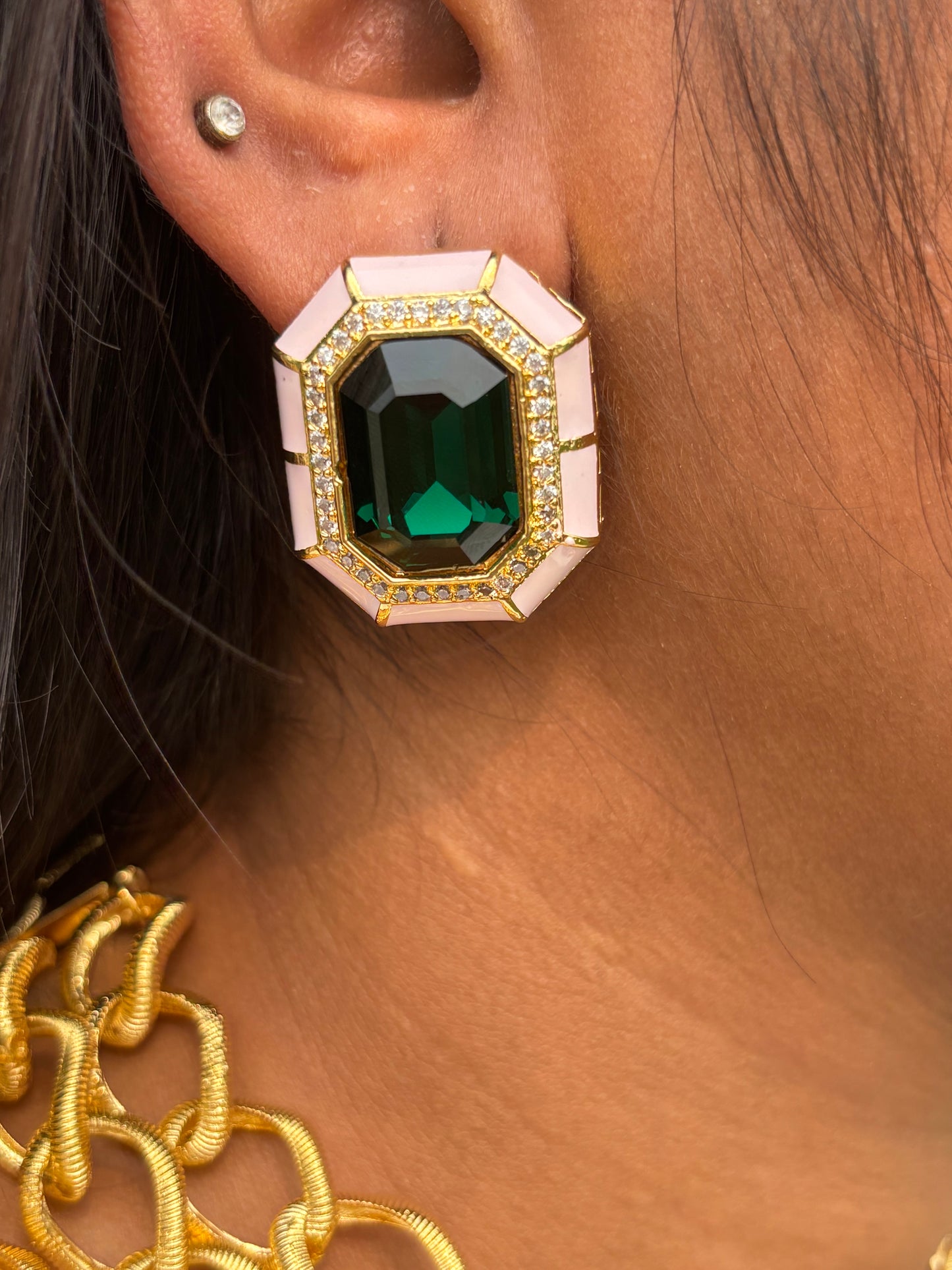 Niharika Swarovski Choker
