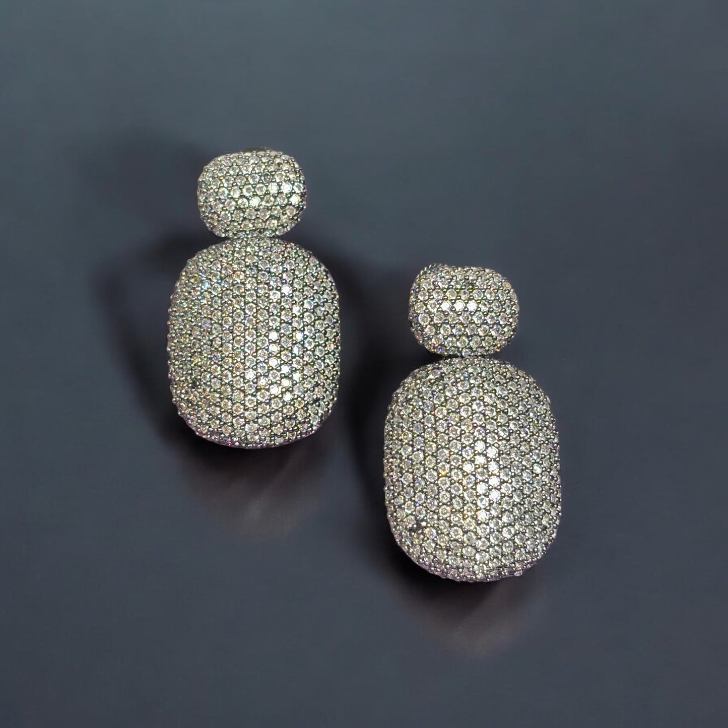Pragya Chunky Earrings