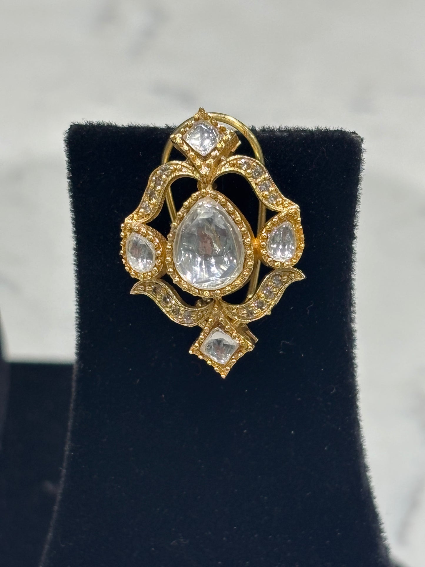 Kyra long Pendant