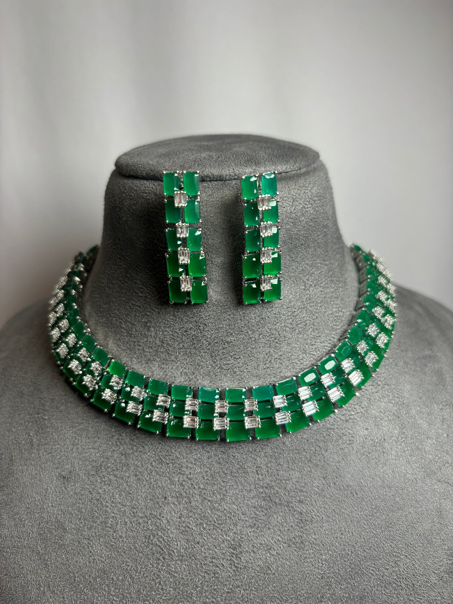 Emerald DivaLICIOUS NECKLACE SET