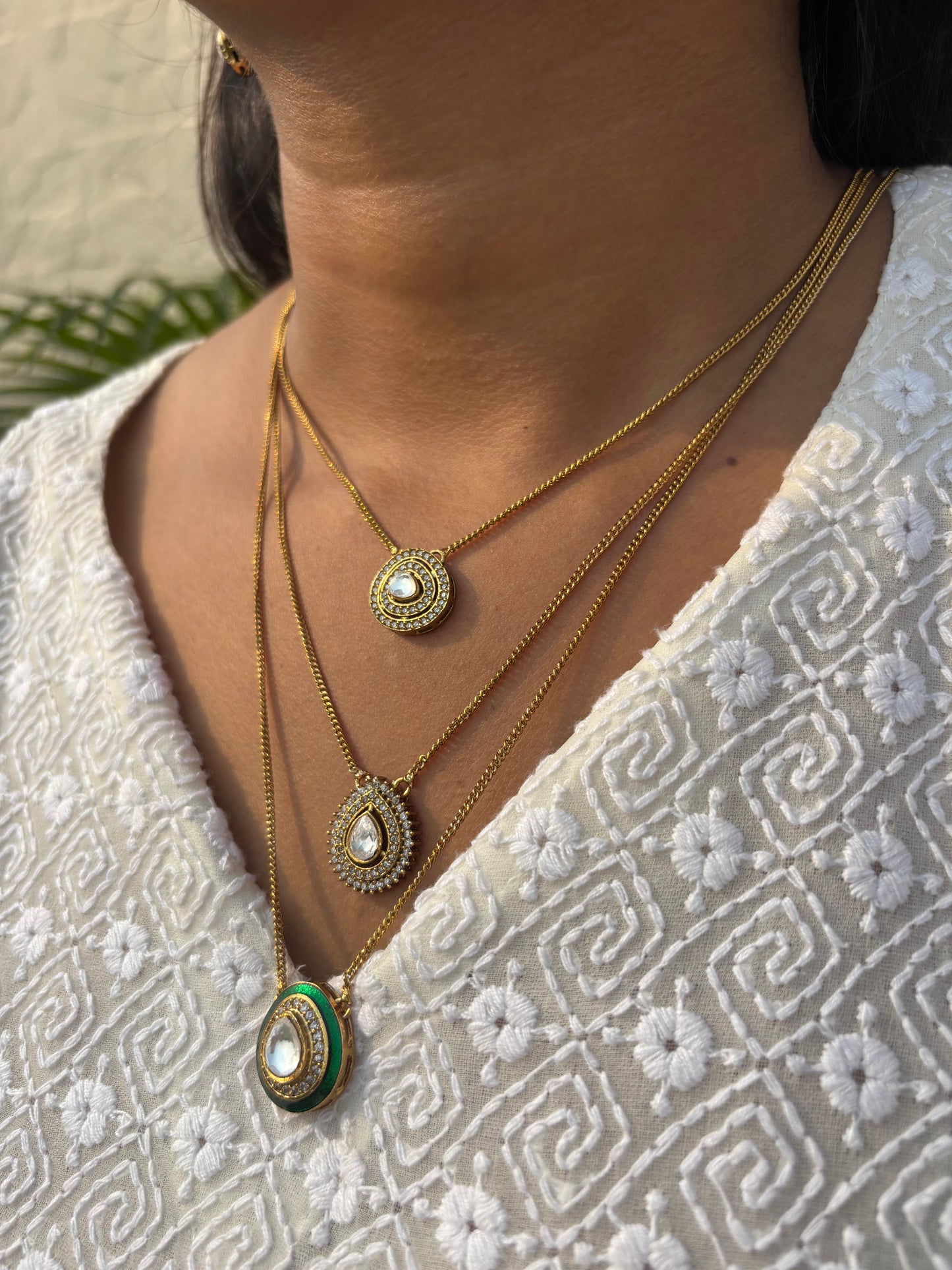 Bhavya Polki Pendant Set