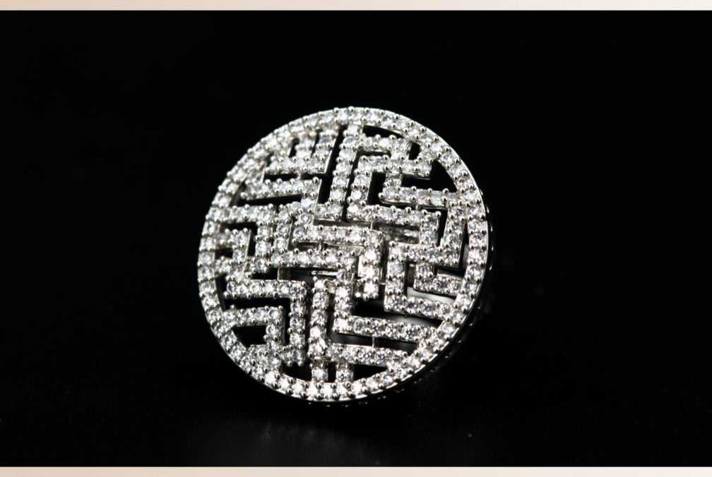 Niru Diamond Ring