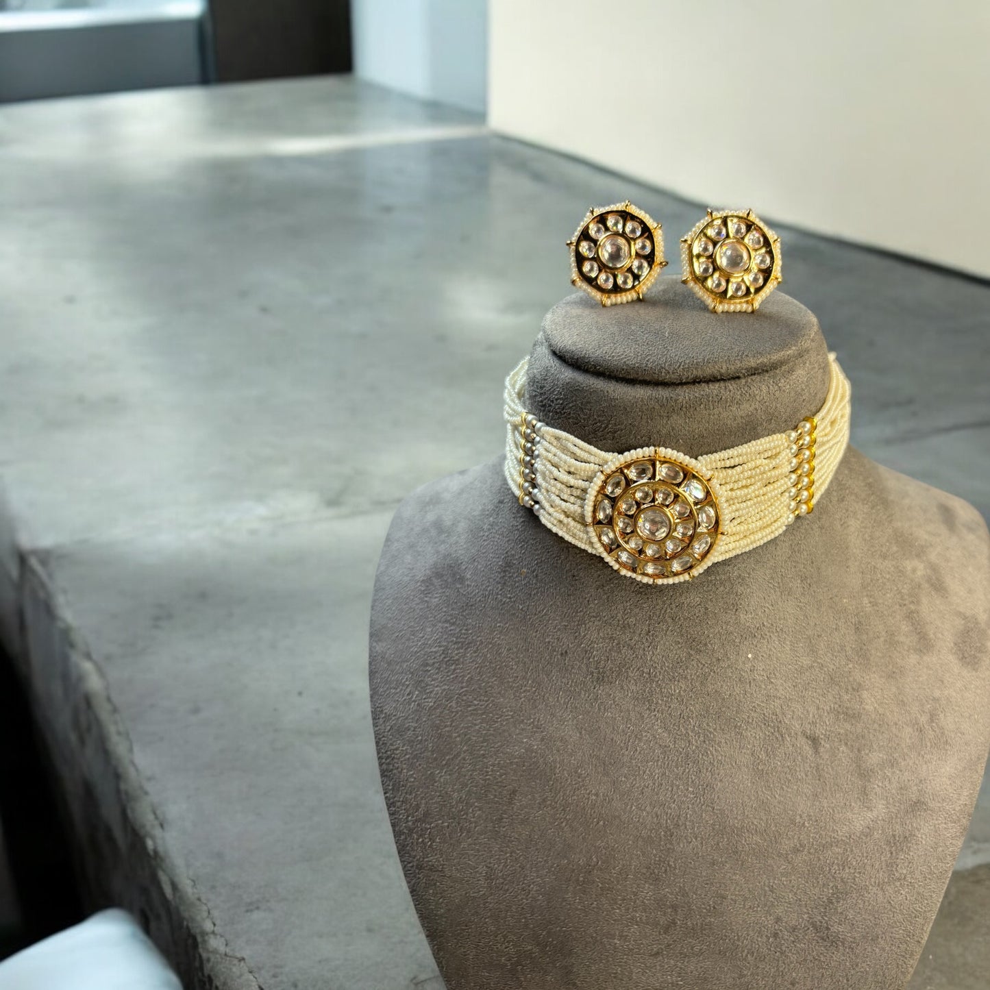 Draupati polki pearl choker