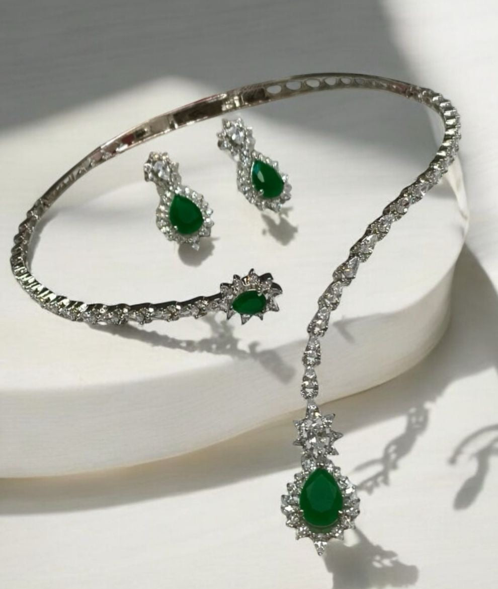 Emerald Studded Artistic Necklace set
