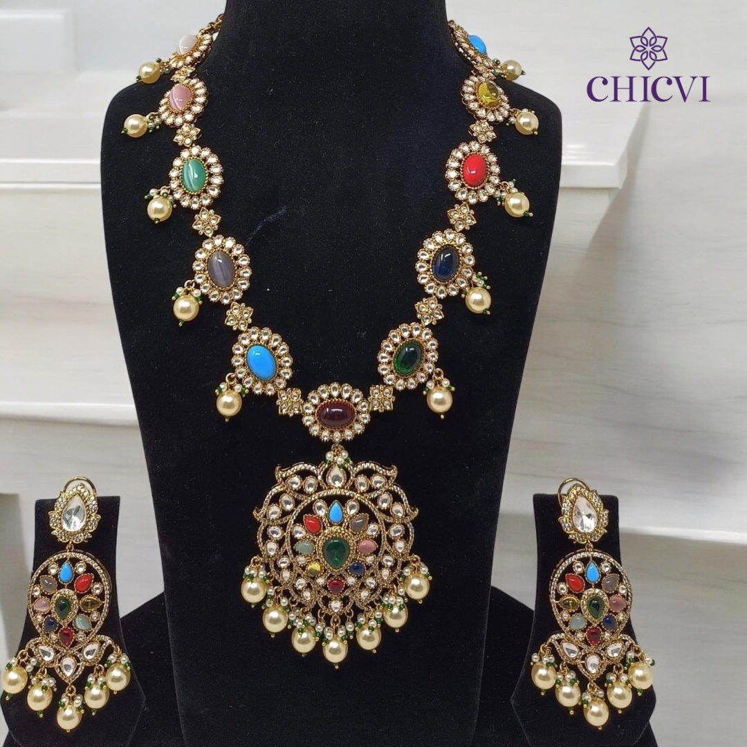 Saanvi Kundan Long Necklace
