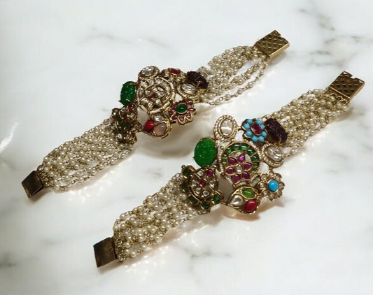 NAVRATAN STATEMENT BRACELET