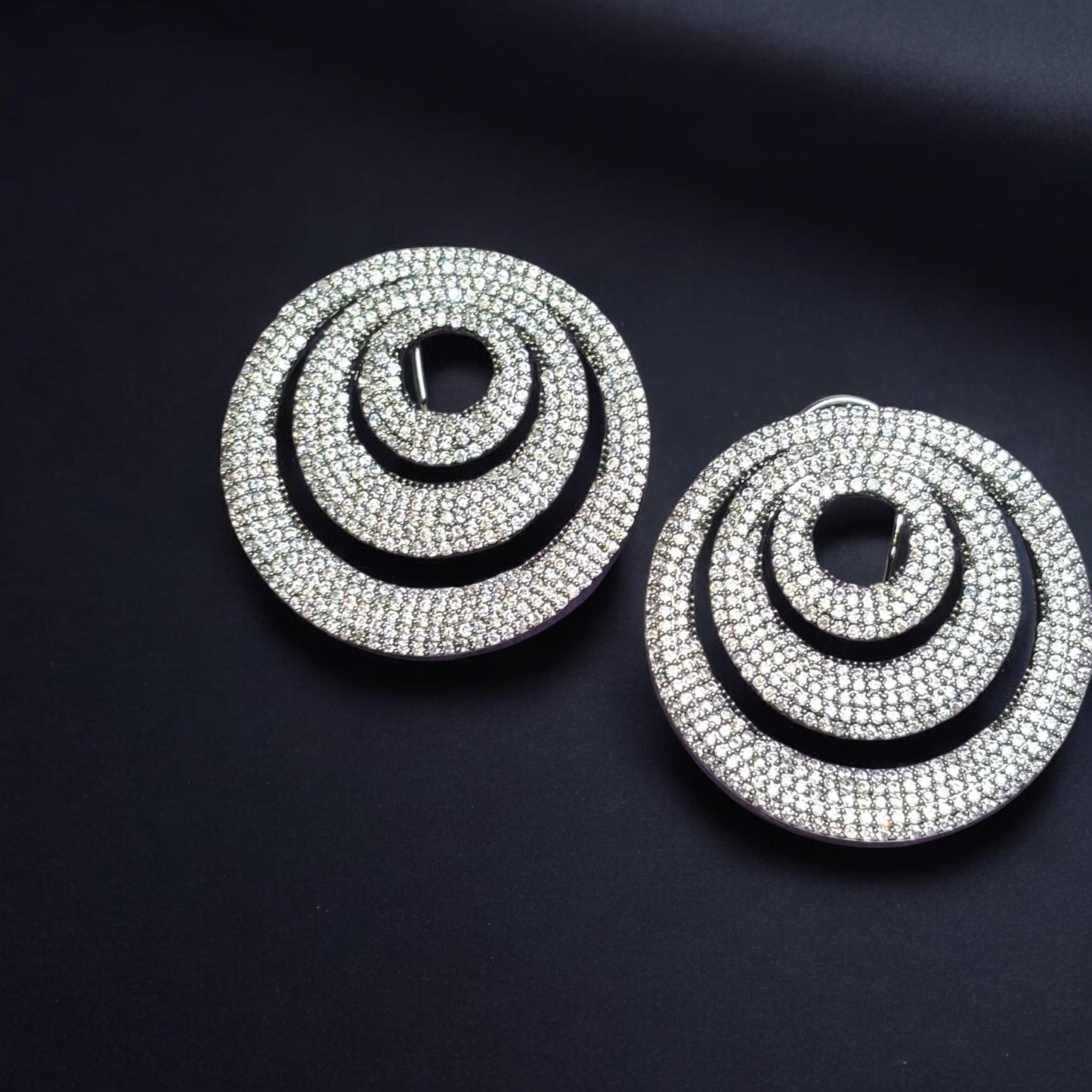 Vama Triple Round Earrings