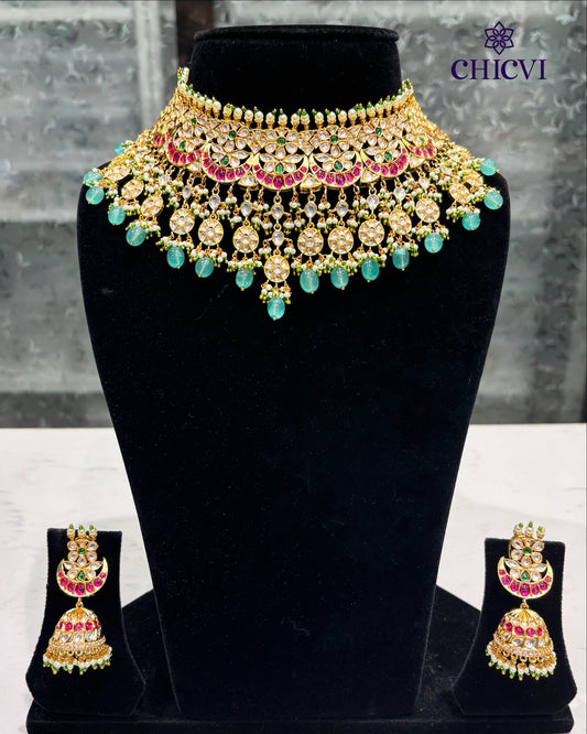 Anaisha Kundan Necklace Set