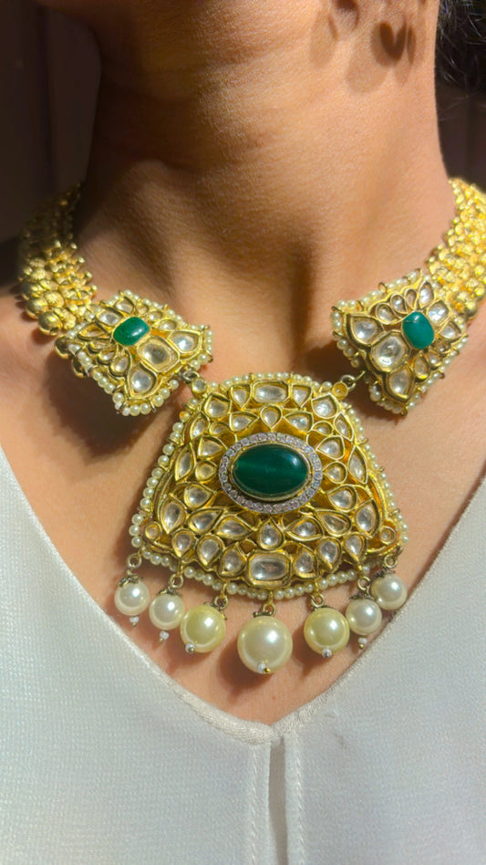 Aarna Kundan Necklace