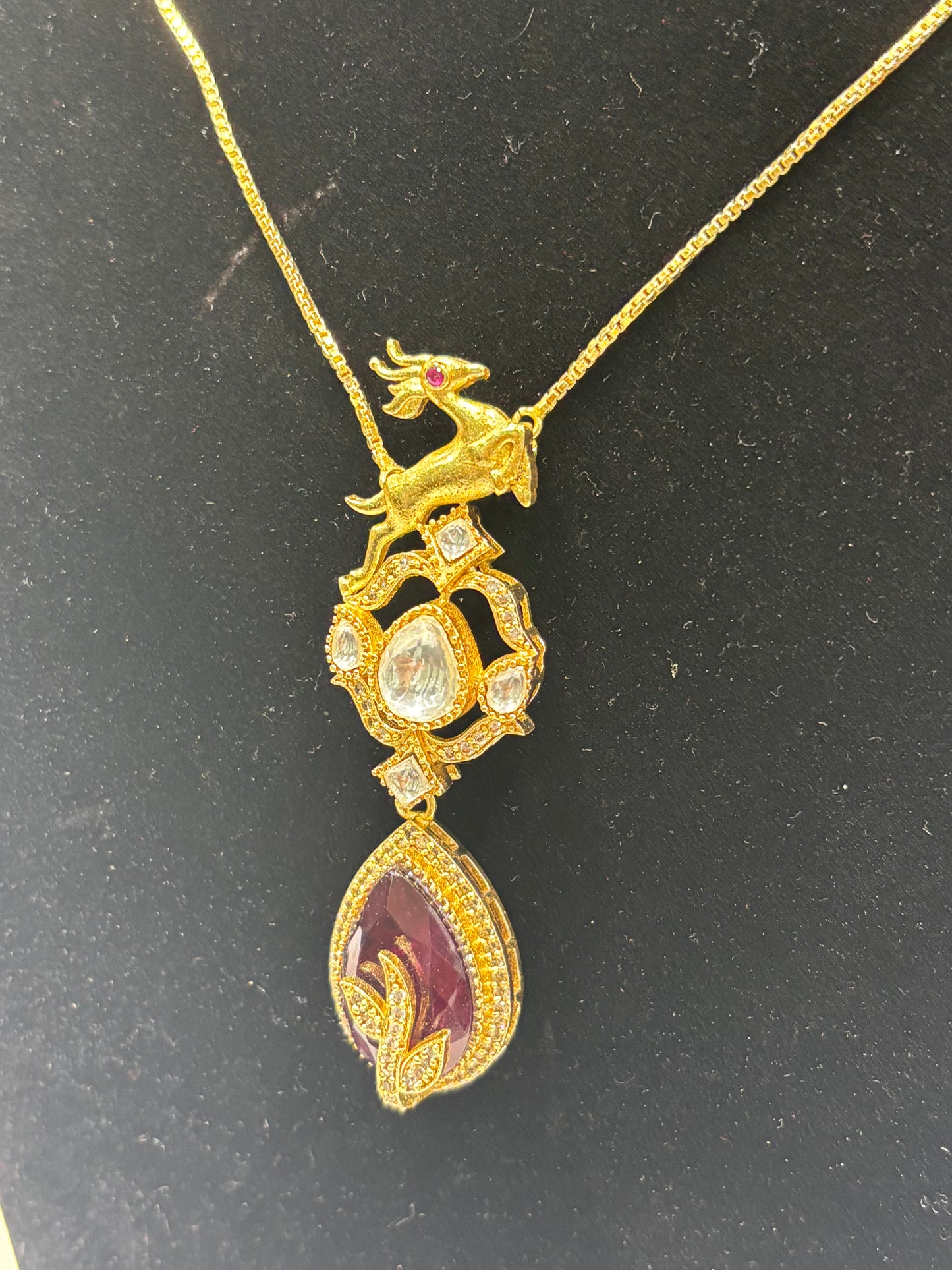 Kyra long Pendant
