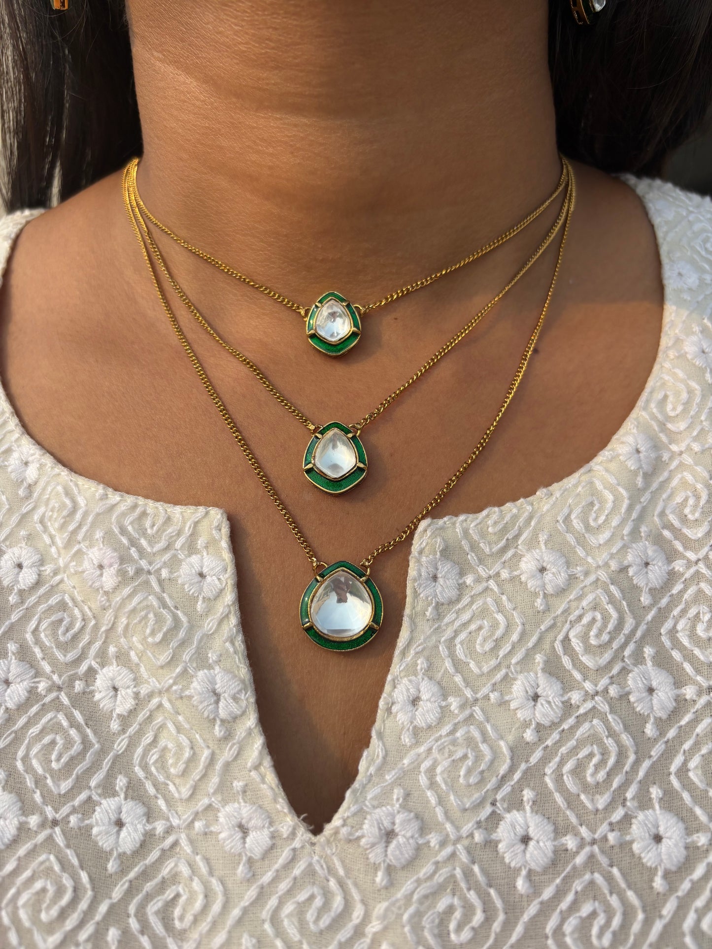 Trivayda Polki Pendant Chain Set