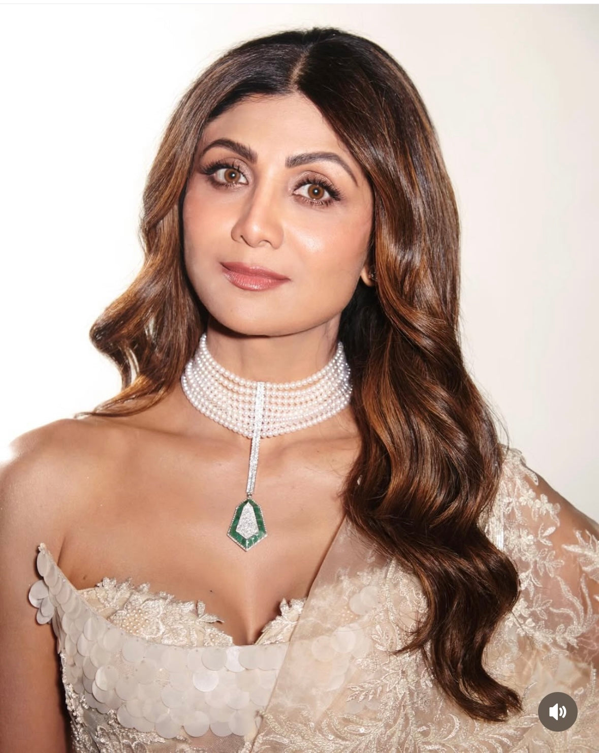 Brahmi Pearl Emerald Necklace