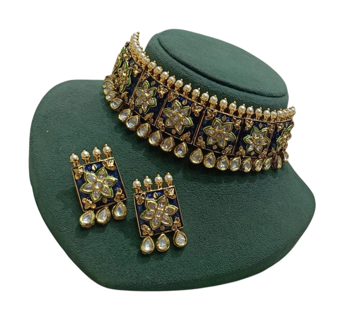 Gargi Kundan Choker