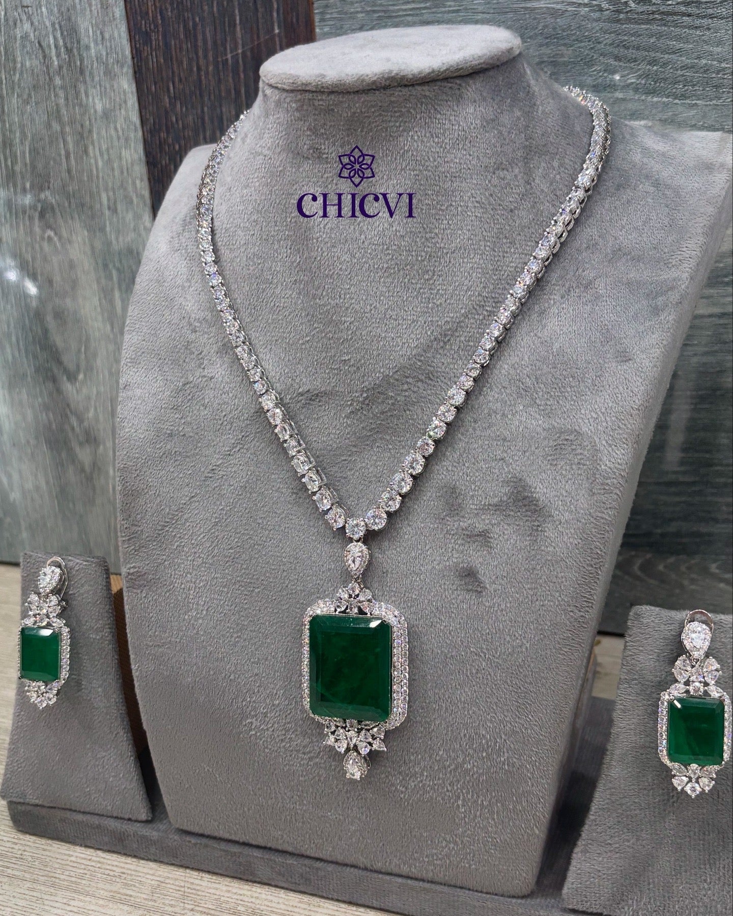 Savitri Emerald Necklace