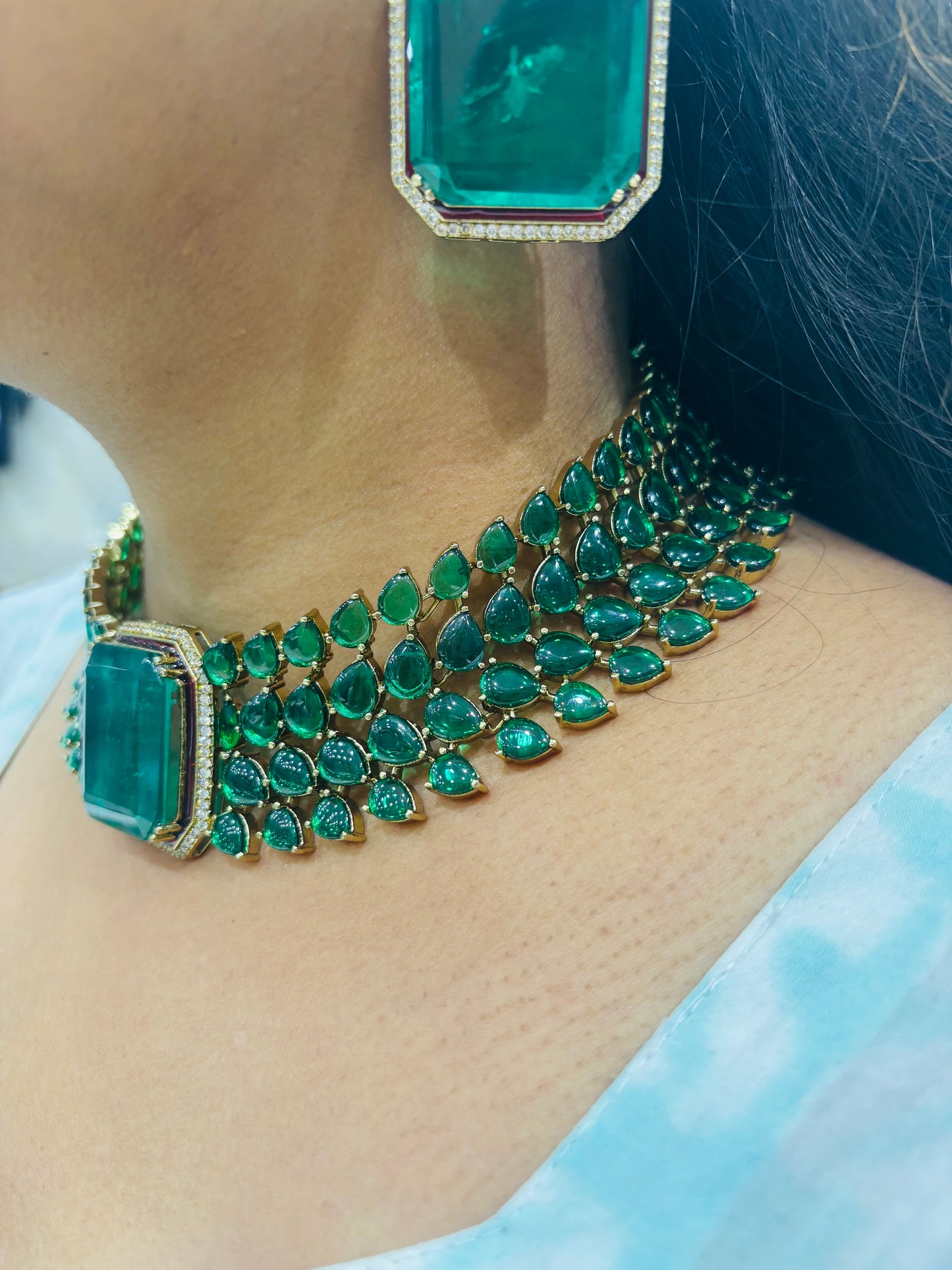 Rukmini Emerald Choker