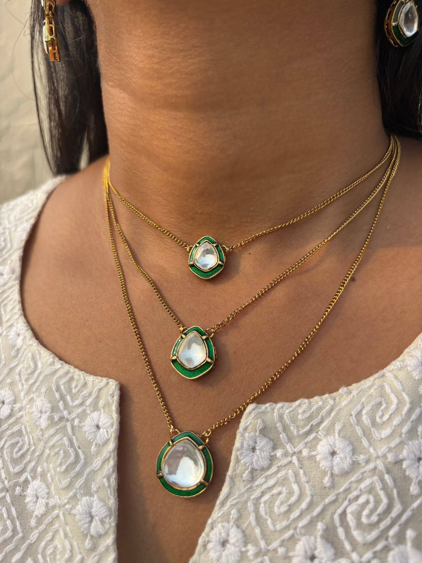 Trivayda Polki Pendant Chain Set