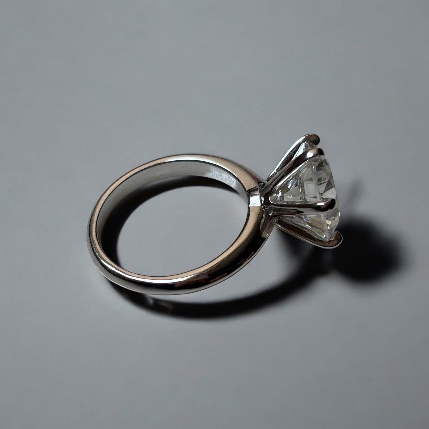 10CT Solitaire Pure Silver Ring