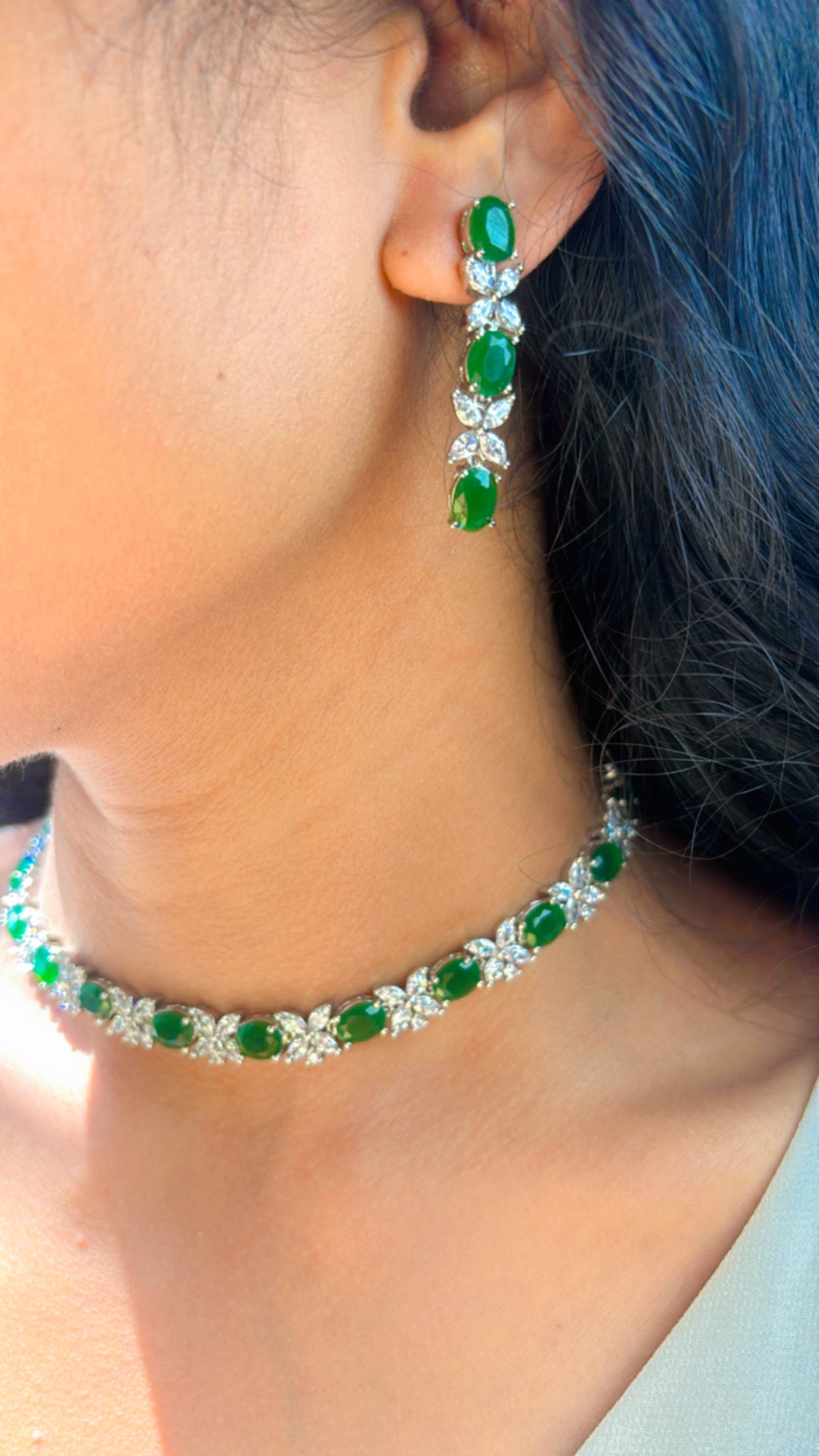 Harsika Emerald Choker