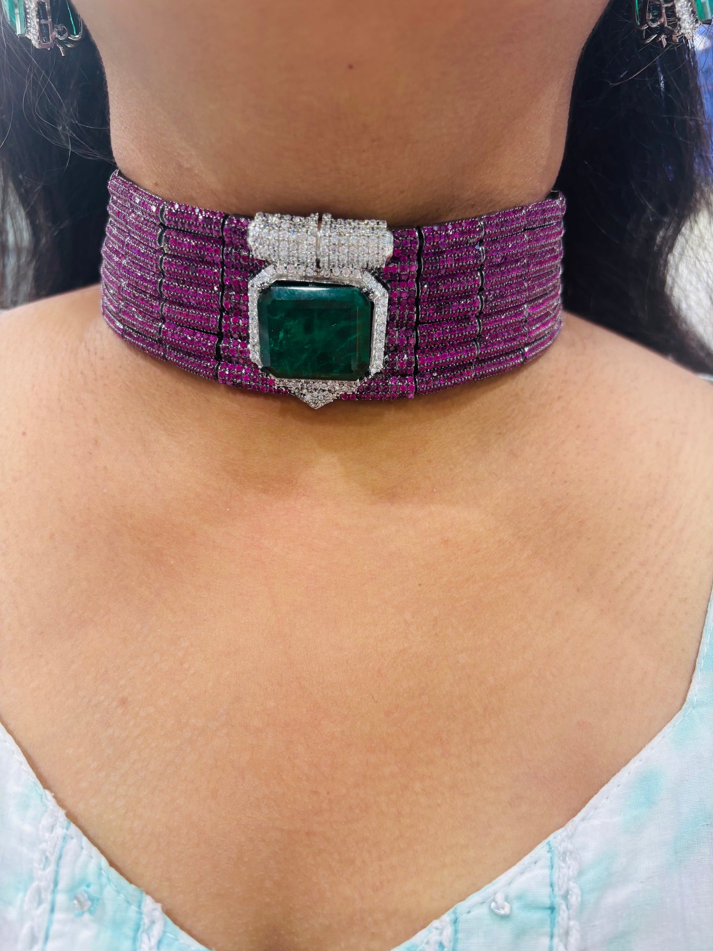 Mayaa Emerald Victorian Choker
