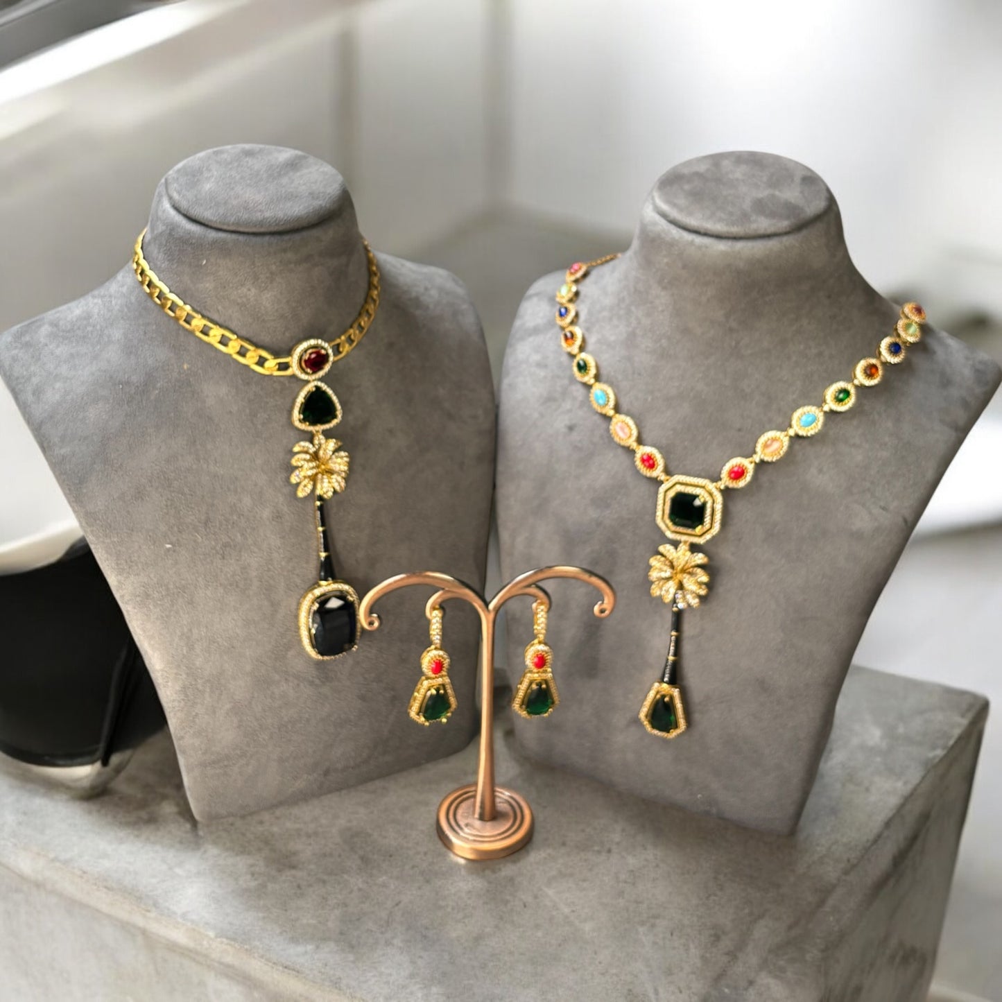NAKHALAT NECKLACE SET