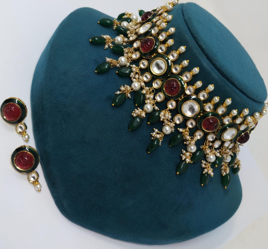 Raivika Polki Choker