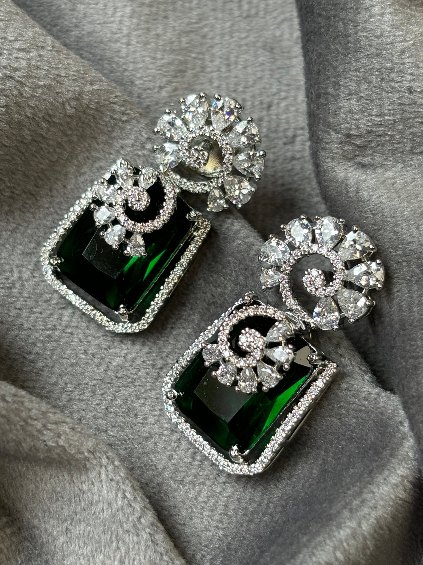 Verdant Emerald Drops