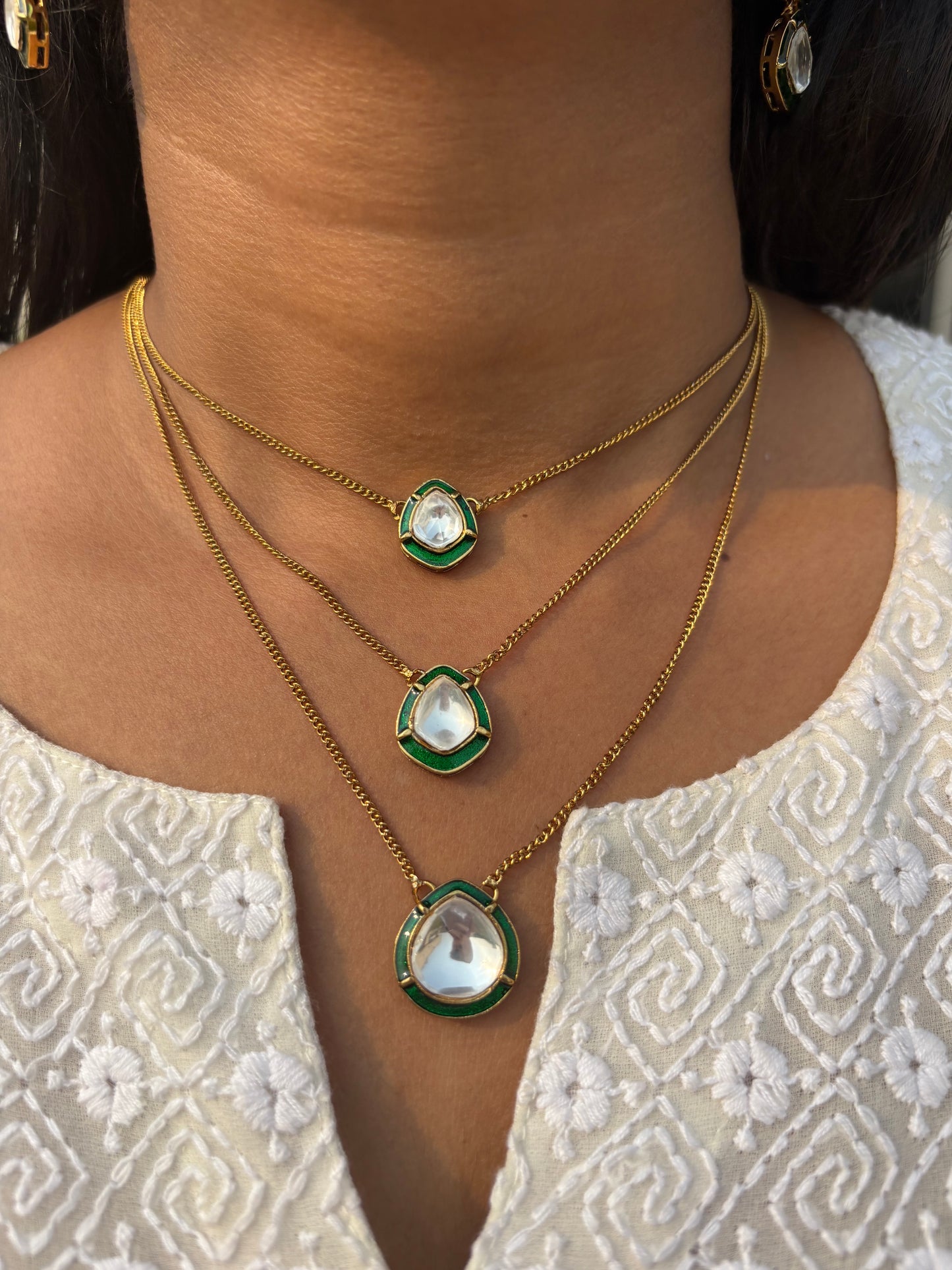 Trivayda Polki Pendant Chain Set