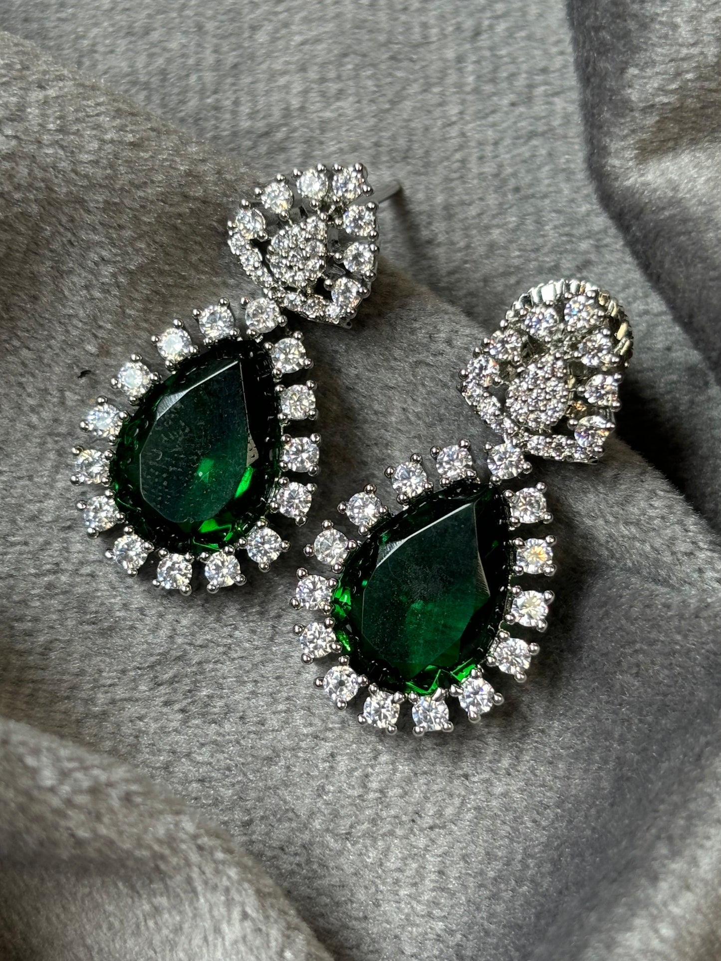 Verdant Grace Drop Earrings7