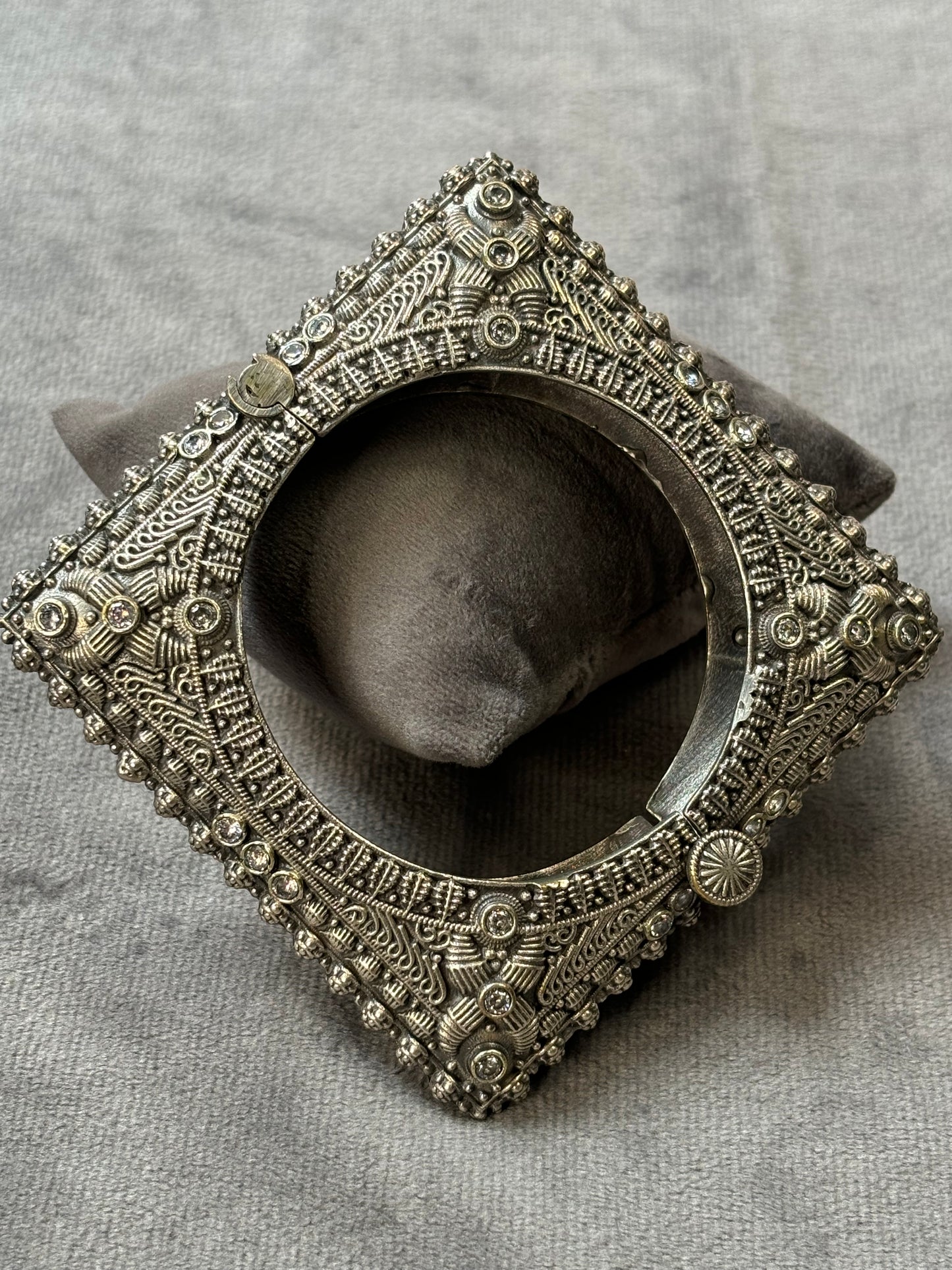 Arusha oxidised Kada