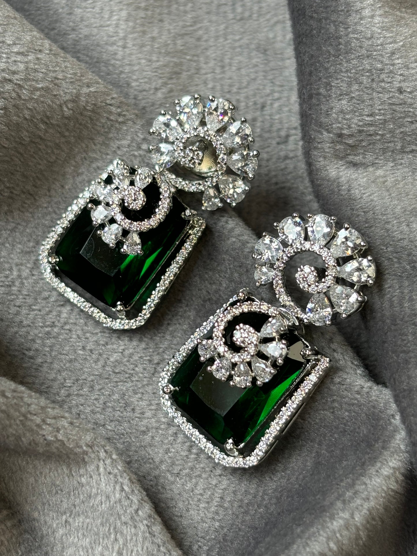 Verdant Emerald Drops