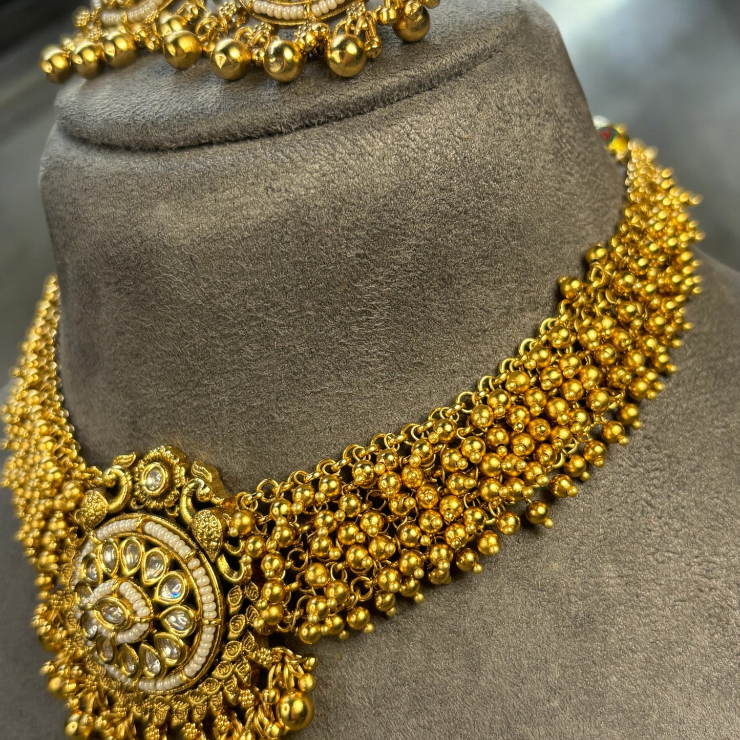 Kunti Gold Polki Set