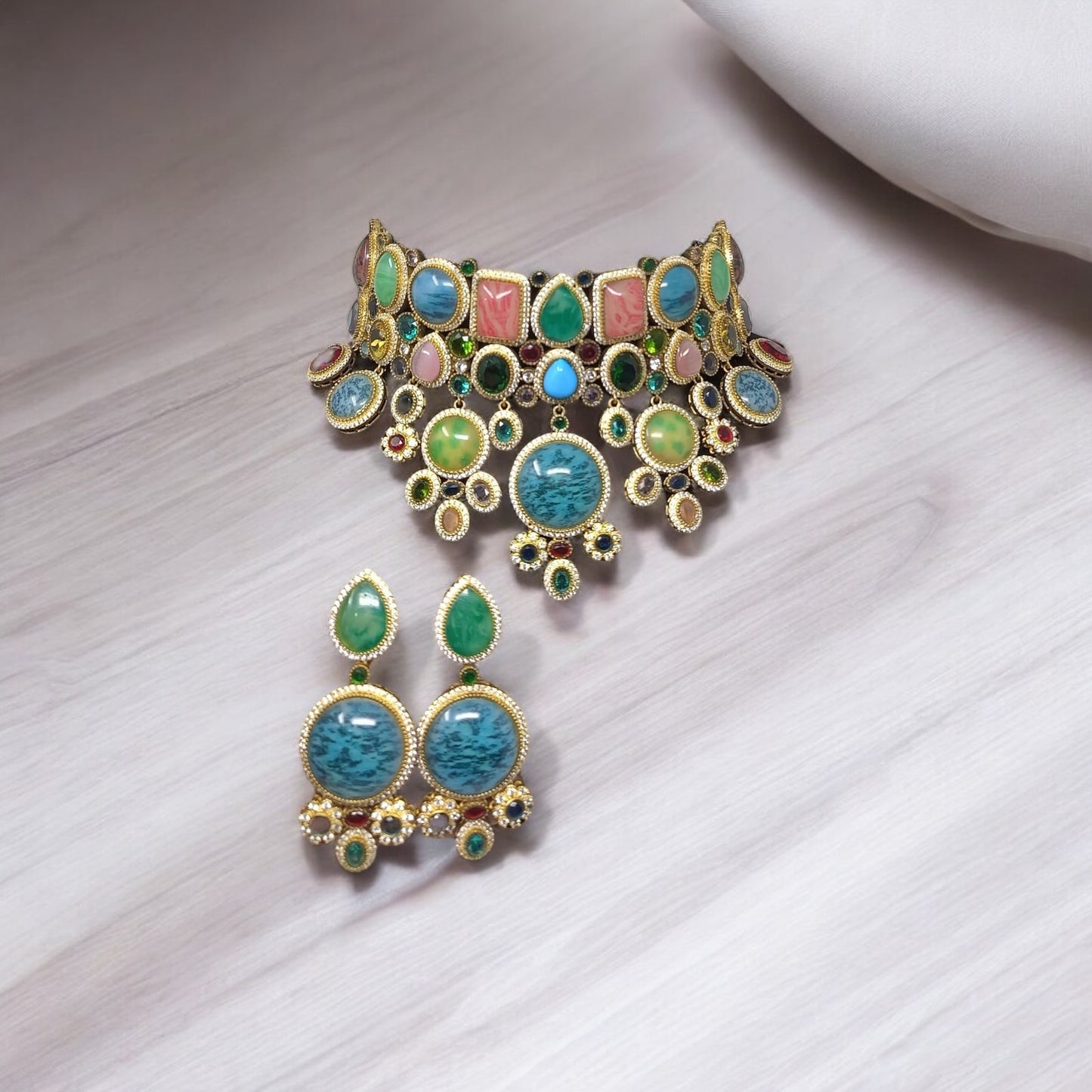 MAHI CHOKER NECKLACE SET